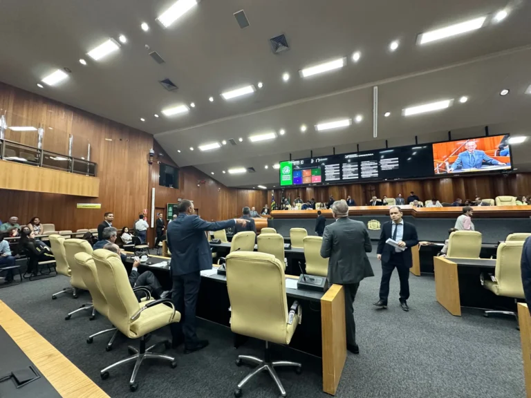 Vereadores aprovam programa Morar no Centro e regras da assistência social em primeira votação