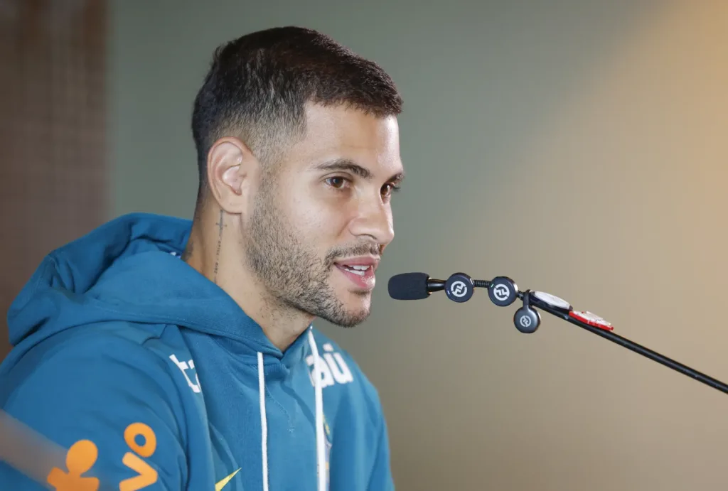 Bruno Guimarães admite dor por pênalti perdido contra a Noruega: “Ainda me magoa”