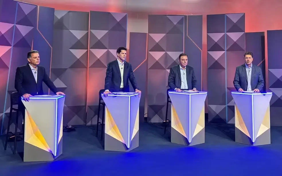Em último debate antes das Eleições, candidatos ao Governo de Goiás duelam sobre saúde, infraestrutura e economia