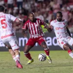 Série A mais perto? Vila Nova chega a 69% de chance de acesso direto; veja Atlético-GO e Goiás