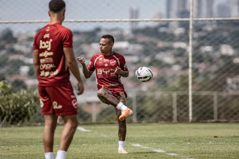 Vila Nova x Novorizontino: onde assistir ao vivo o jogo pelo Campeonato Brasileiro Série B