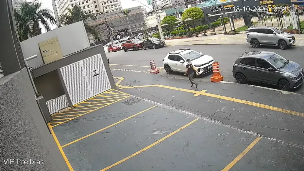 Homem diz ter ouvido vozes do céu e agride brutalmente idosa com garrafa quebrada em Goiânia