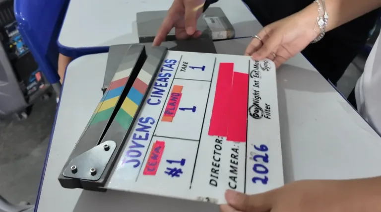 Cinema na escola: jovens transformam celular em ferramenta para contar histórias